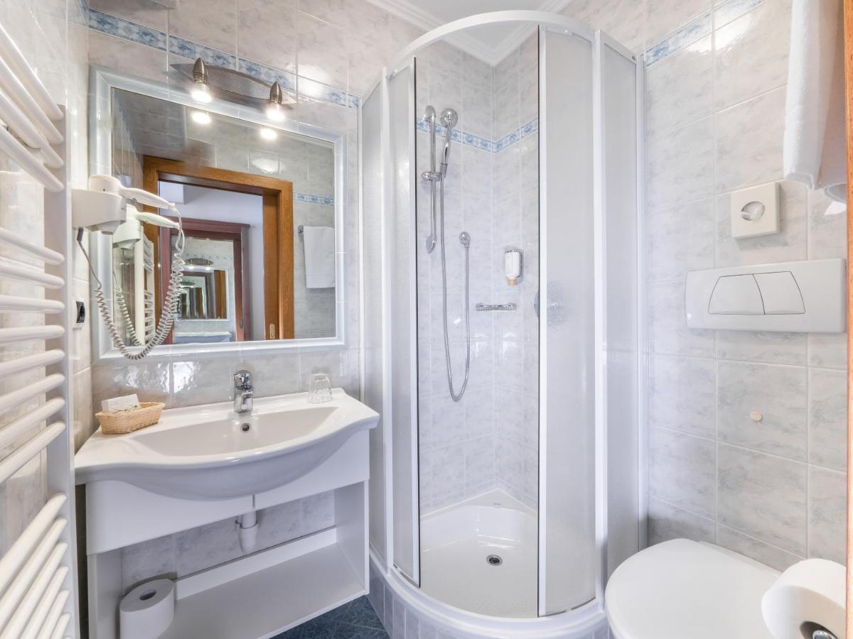 Stella Hotel - My Dolomites Experience เซลวาดีวัลการ์เดนา ภายนอก รูปภาพ